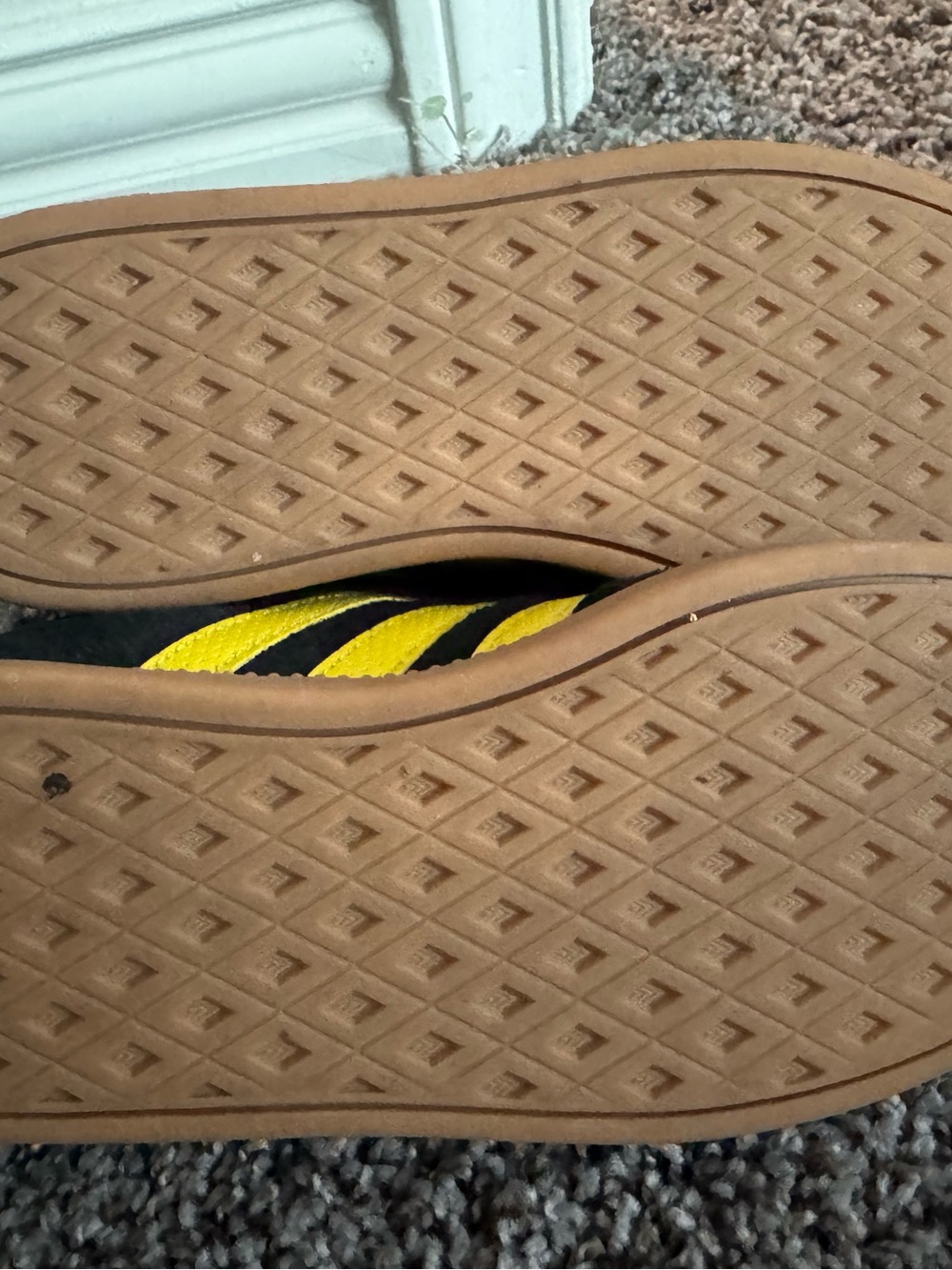 Women’s Adidas Black and Yellow Suede Casual Sneakers - Picture 5 of 5